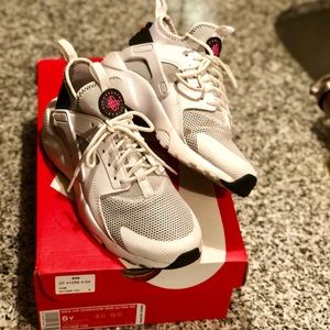 Nike Air Huarache Run Ultras